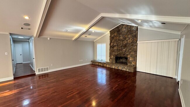 Building Photo - 2302 Hawksmoor Pl