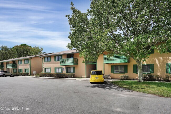 Building Photo - 3765 Crown Point Rd