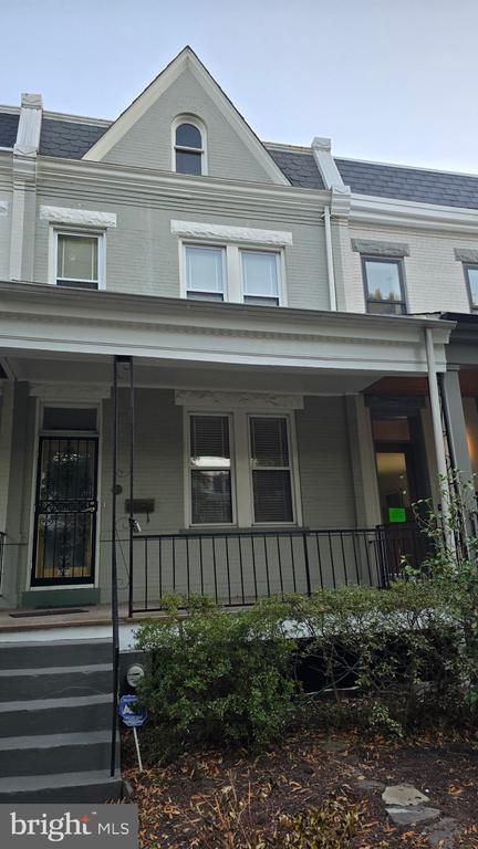 Building Photo - 426 Shepherd St NW