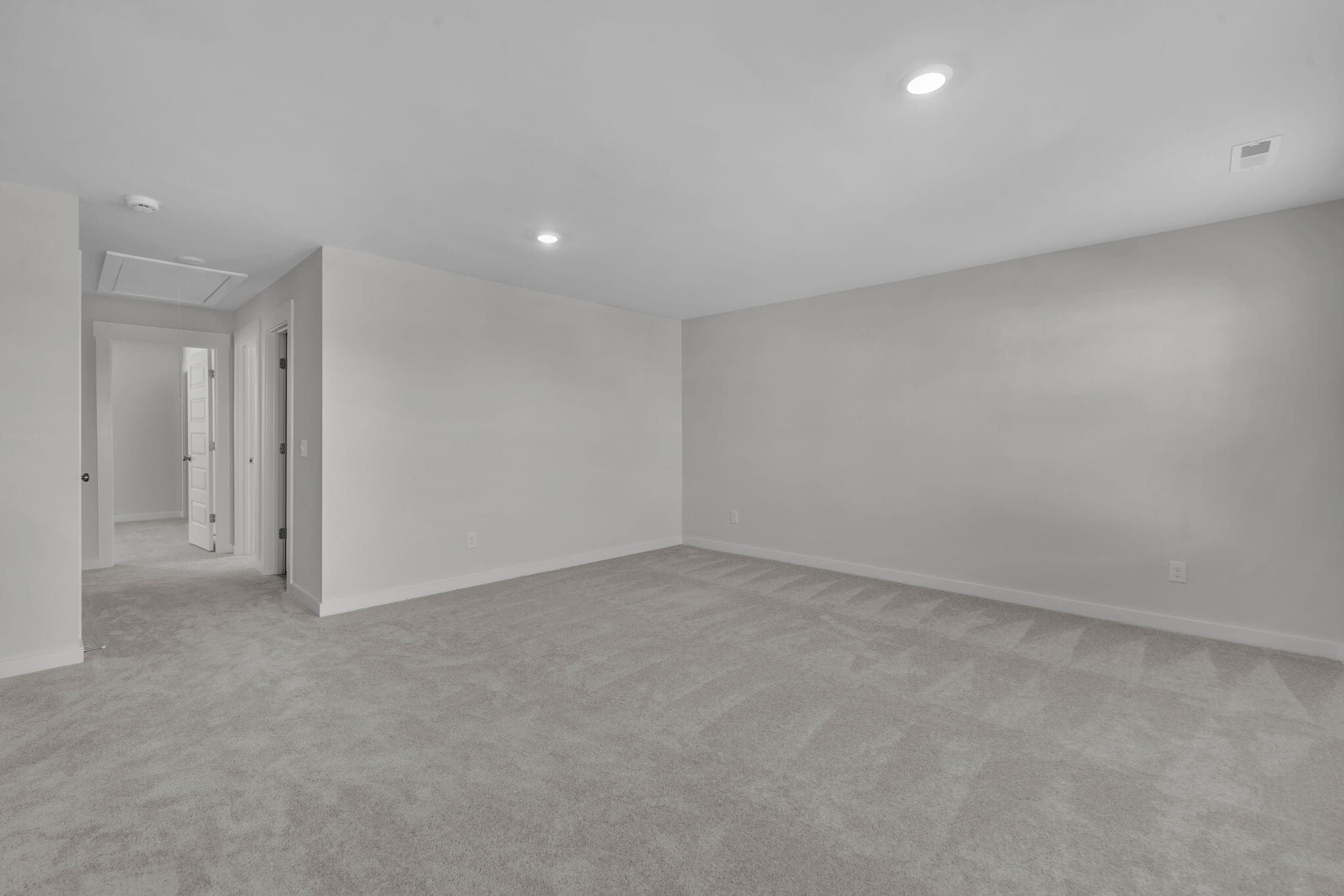 Building Photo - 361 Euclid Dr