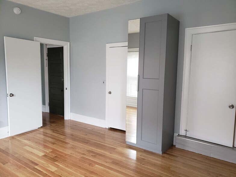 Bedroom - 102 Garfield St