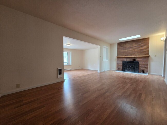 Building Photo - 711 83rd Ave SW