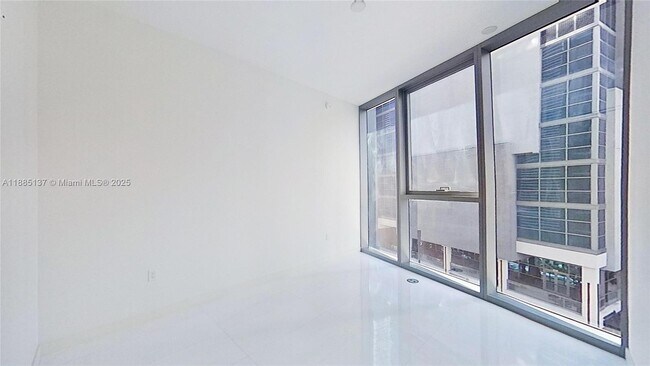 Building Photo - 300 Biscayne Blvd Way