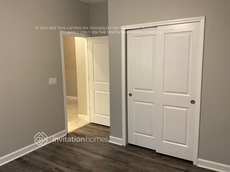 Building Photo - 9662 Ivory Dr