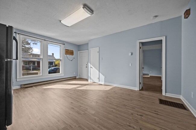 Building Photo - 1 bedroom in Coats