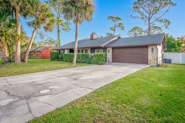 Building Photo - Renovated 3/2 Home in Daytona Beach