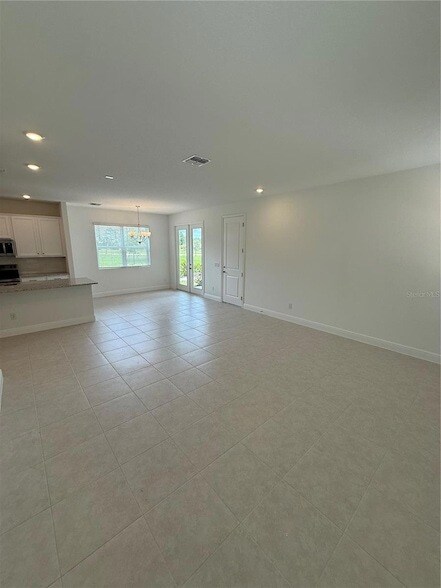 Building Photo - 2313 Broadbrook Dr