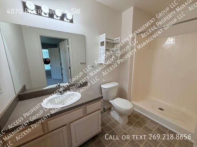 Building Photo - 4070 Rivertown Ln SW