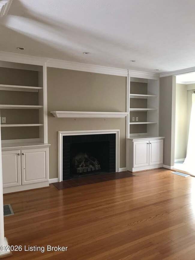 Building Photo - 401 Winton Ln