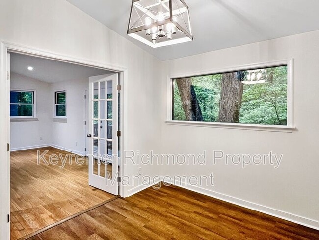 Building Photo - 2112 Autumn Oaks Ln