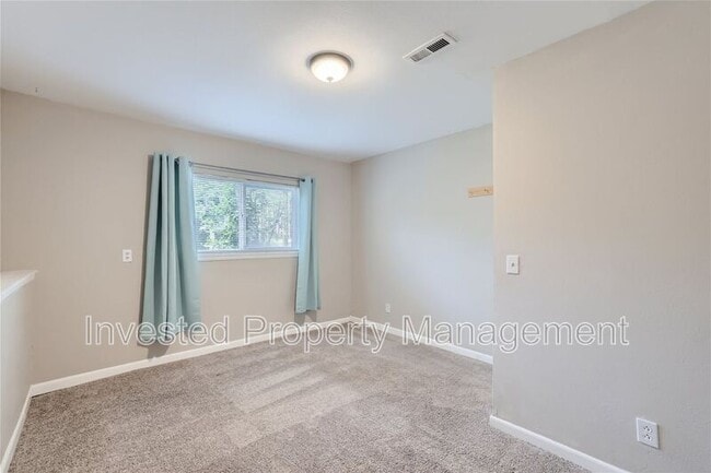 Building Photo - 5012 S Field Ct