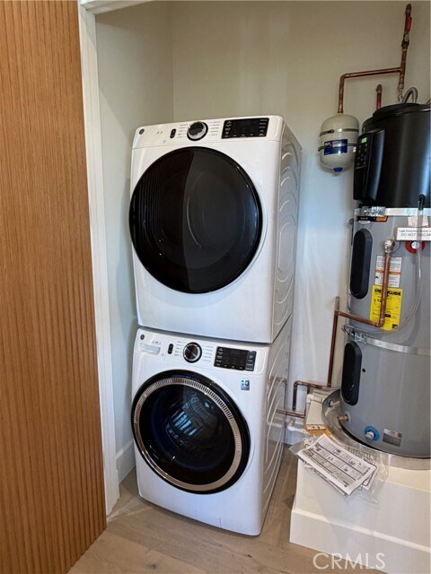 Building Photo - 33201 Cuthbert Rd