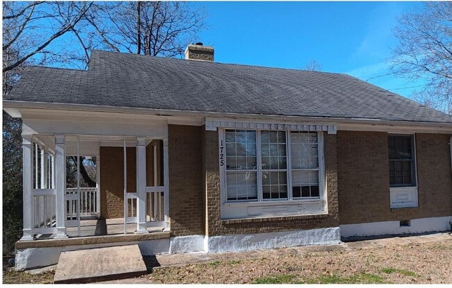 Primary Photo - 1725 16th Ave