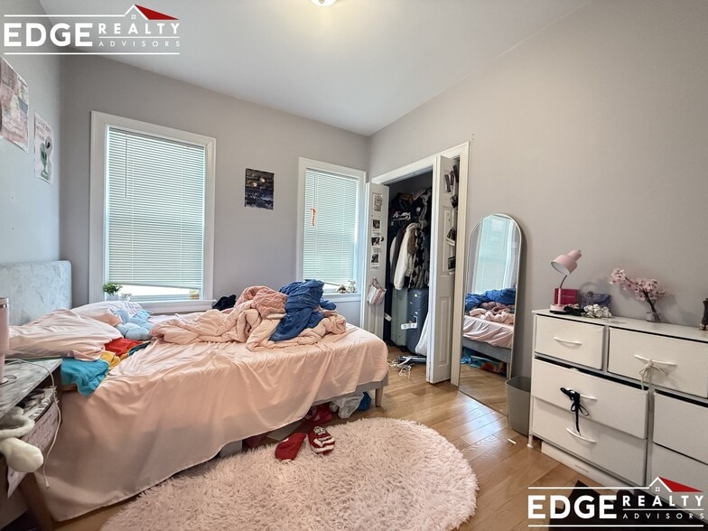 Building Photo - 83 Newbury St