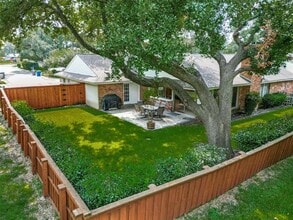 Building Photo - 15731 Overmead Cir