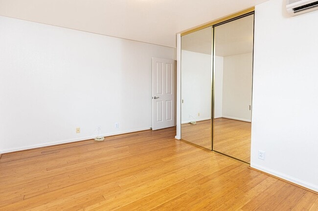 Building Photo - 95-289 Naaualii Pl