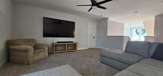 Building Photo - 1032 Hyco rd