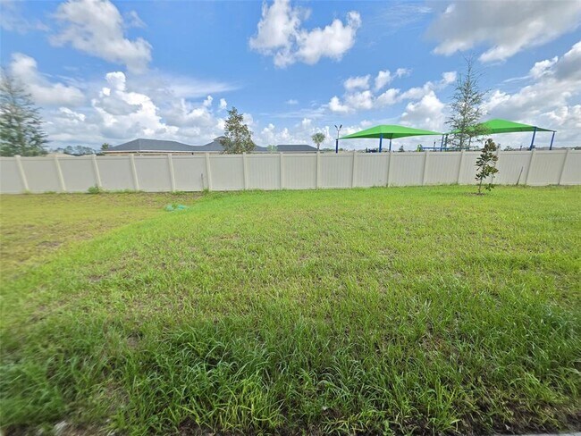 Building Photo - 4631 SW 88 Pl