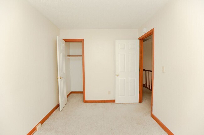 Building Photo - 200 Arabian Cir