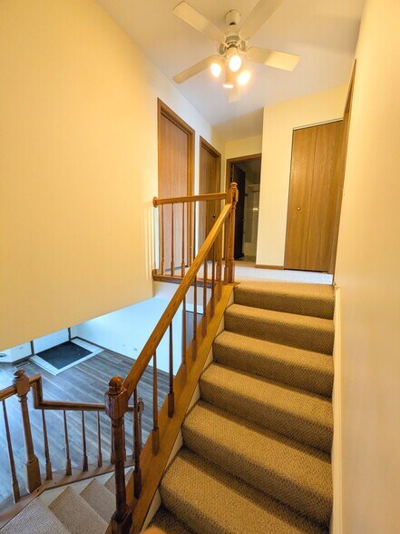 Building Photo - 28 N Oltendorf Rd