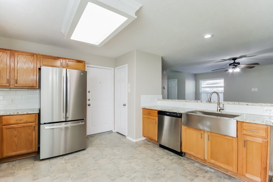 Building Photo - 330 Harbor Mist Dr