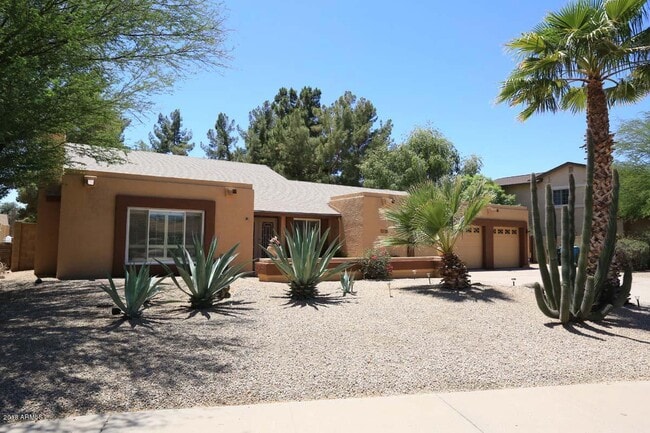 Primary Photo - 5109 E Kathleen Rd