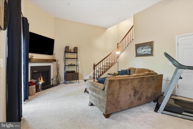 Building Photo - 45758 Winding Branch Terrace