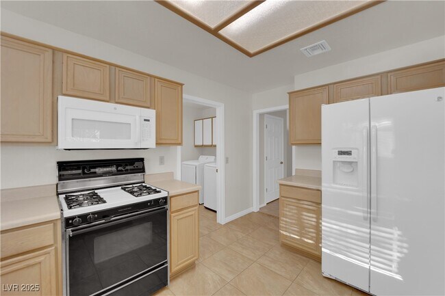 Building Photo - 9013 Litchfield Ave