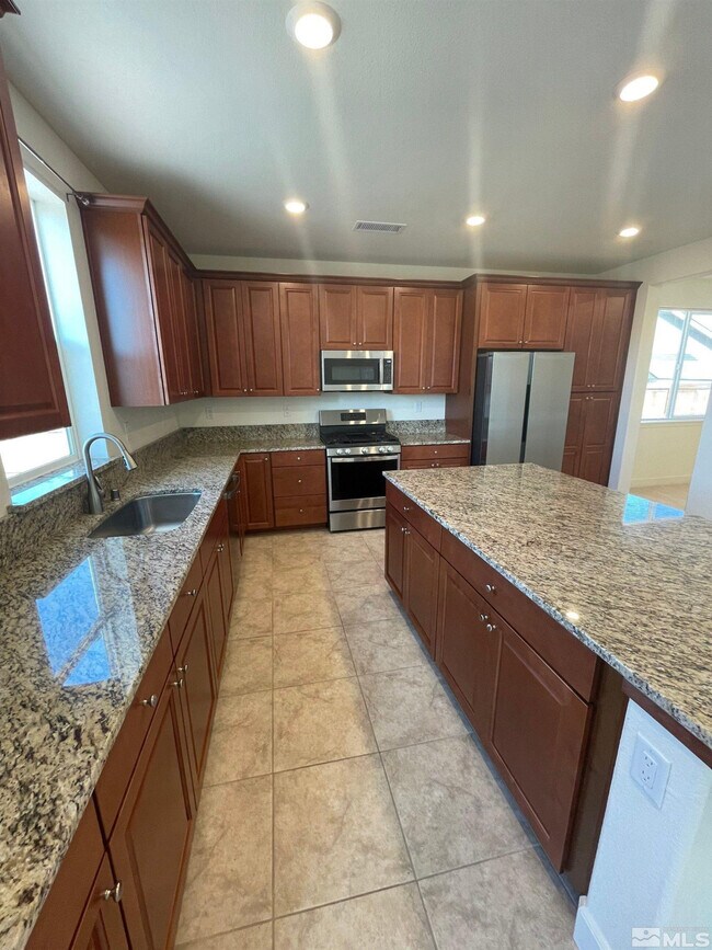 Building Photo - 7255 Rutherford Dr