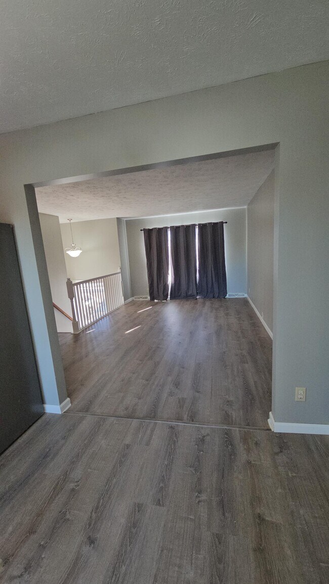 Building Photo - 10218 Weir St