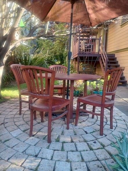 Bacck Patio - 924 Virginia St