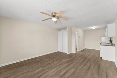 Building Photo - Caladium Apartments