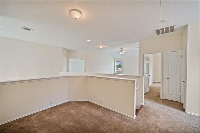 Building Photo - 11011 Hunting Path Ct