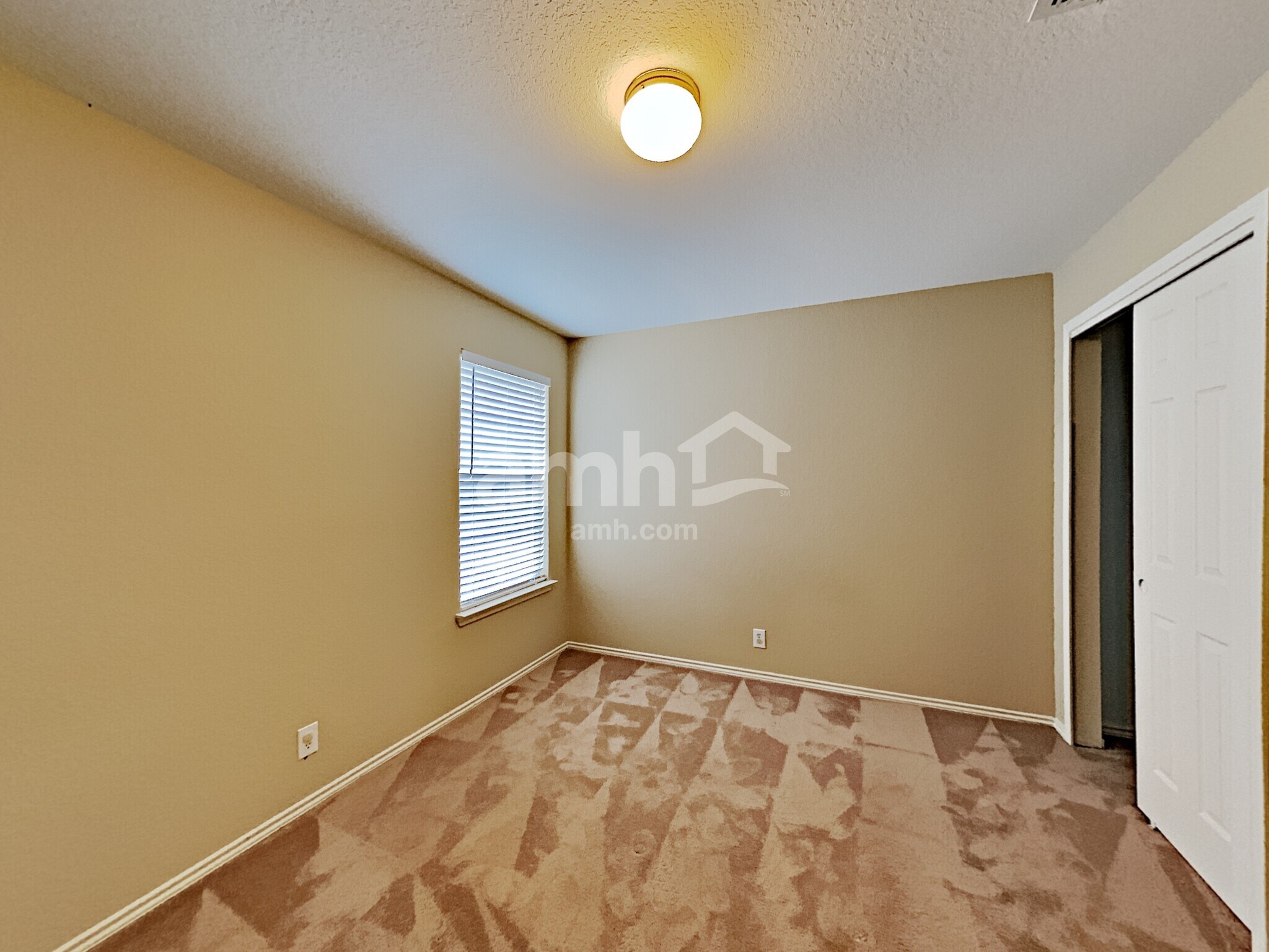 Building Photo - 5306 Duke Fld