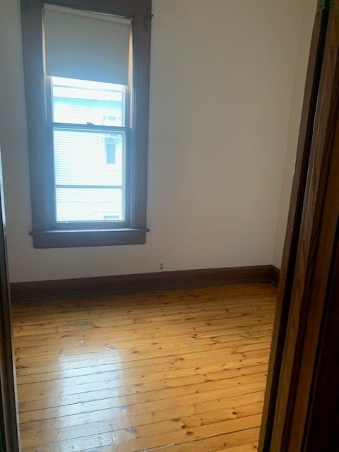 Building Photo - 2932 N Troy St