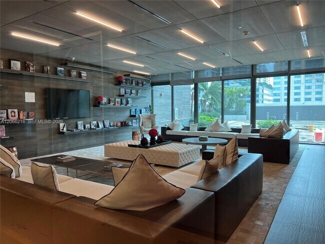Building Photo - 1080 Brickell Ave