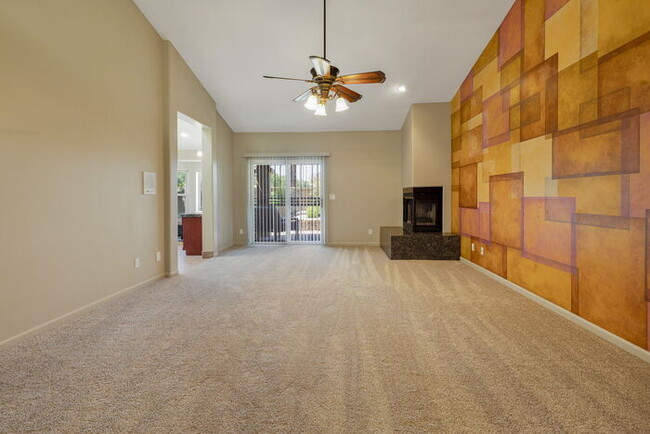 Building Photo - 1307 E Treasure Cove Dr