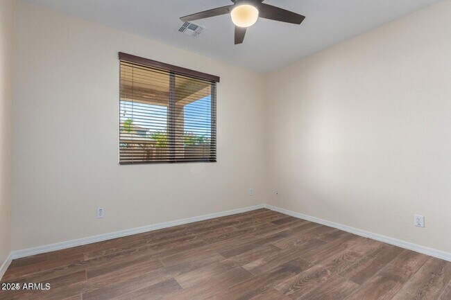 Building Photo - 5227 W Bent Tree Dr
