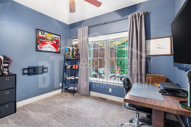 Building Photo - 3 Bedroom/2 Bath Duplex in Stonebridge Vil...