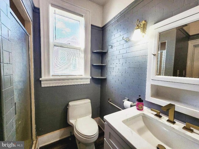 Building Photo - 515 Fourth St