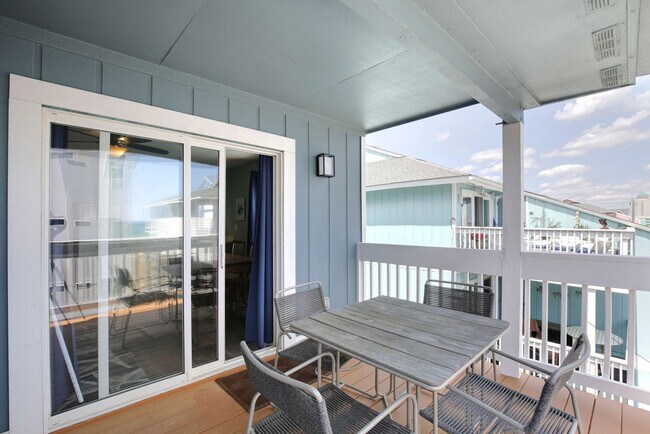 Building Photo - 608 Carolina Beach Ave S