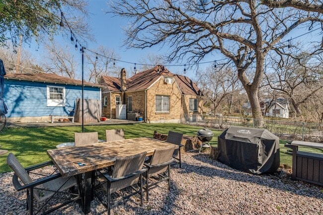 Building Photo - 3331 Urban Ave