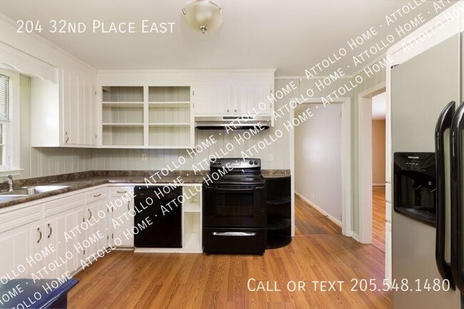 Building Photo - 204 32nd E Pl