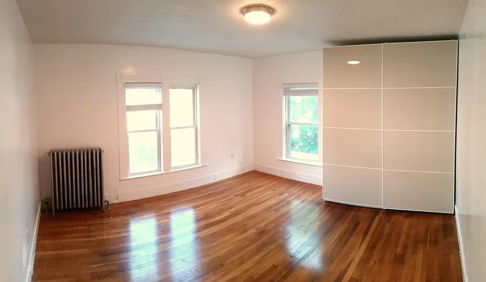 Room2 - 50 Pierce St