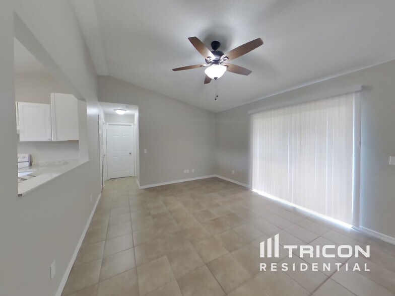 Building Photo - 3095 Branchville Dr