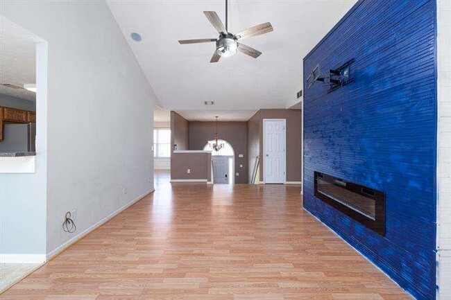 Building Photo - 263 Ocean Liner Dr