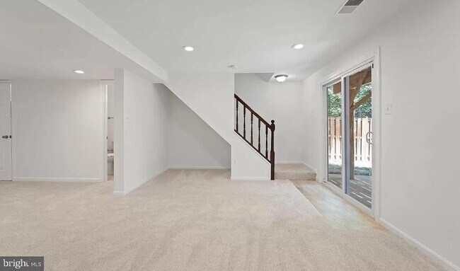 Building Photo - 7680 Wolford Way