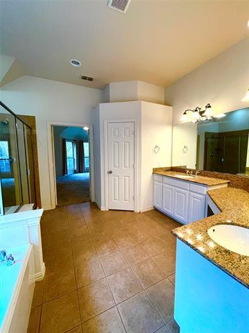 Building Photo - 5412 Bentrose Dr