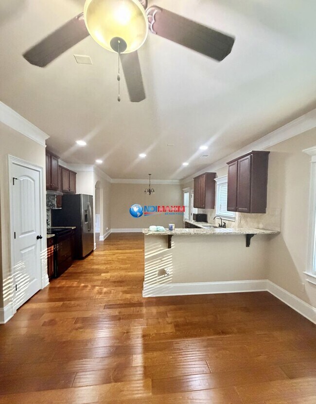 Building Photo - Brick front 4-bedroom house in Lawrenceville