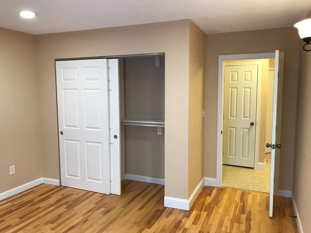 Building Photo - 276 Chestnut Hill Ave